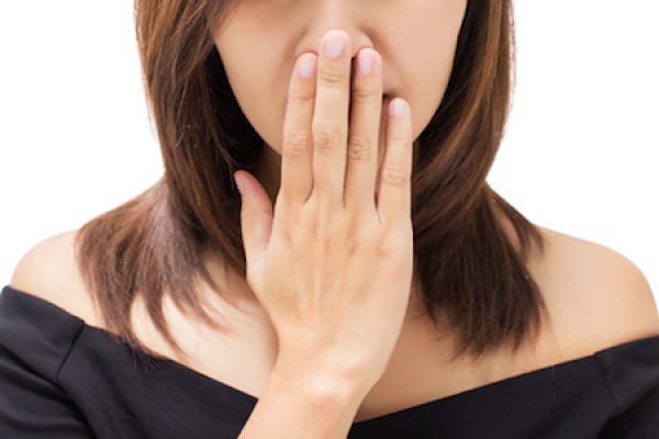 جلوگیری از بوی بد دهان هنگام ارتودنسی